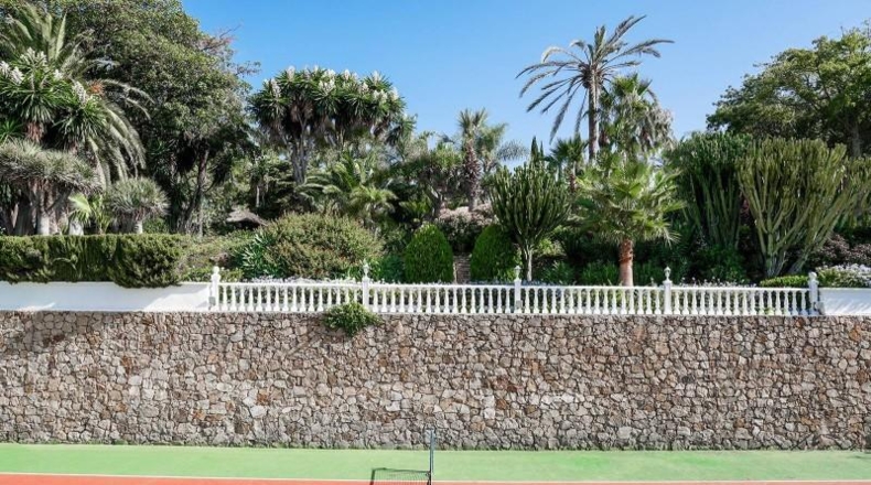 Málaga - Estepona - 5850m2