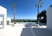 Chalet independiente con terreno en venta en la España, Benahavís, ref: TR162246 foto