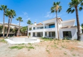 Chalet independiente con terreno en venta en la España, Marbella, ref: TR237714 foto