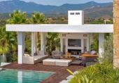 Chalet independiente con terreno en venta en la España, Benahavís, ref: TR158152 foto