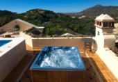 Chalet independiente con terreno en venta en la España, Benahavís, ref: TR162223 foto