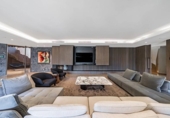 Chalet independiente con terreno en venta en la España, Marbella, ref: TR265226 foto