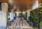 Chalet independiente con terreno en venta en la España, Marbella, ref: TR265226 foto