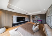 Chalet independiente con terreno en venta en la España, Marbella, ref: TR265226 foto