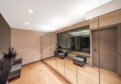 Chalet independiente con terreno en venta en la España, Marbella, ref: TR265226 foto