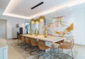 Chalet independiente con terreno en venta en la España, Benahavís, ref: TR236133 foto