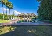 Chalet independiente con terreno en venta en la España, Marbella, ref: TR286036 foto