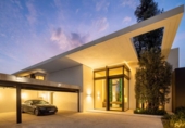 Chalet independiente con terreno en venta en la España, Benahavís, ref: TR218668 foto