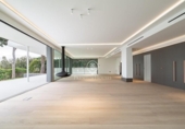 Chalet independiente con terreno en venta en la España, Barcelona, ref: TR178140 foto