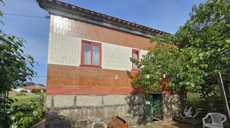 La Coruña - Tallós - 8000m2