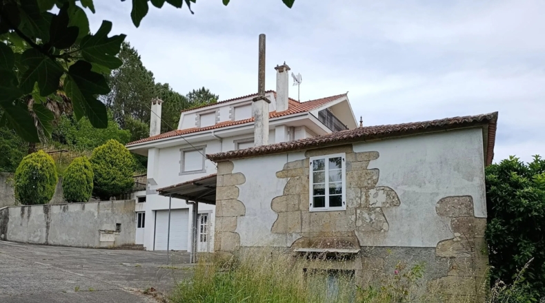 Понтеведра - Vila de Cruces - 5000m2