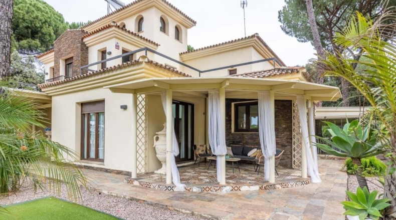 Sevilla - Bollullos de la Mitación - 330m2