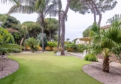 Chalet independiente con terreno en venta en Bollullos de la Mitación ref: TR406226 foto