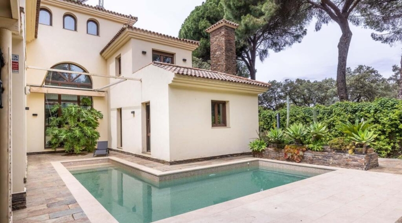 Sevilla - Bollullos de la Mitación - 330m2