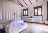 Chalet independiente con terreno en venta en Bollullos de la Mitación ref: TR406226 foto