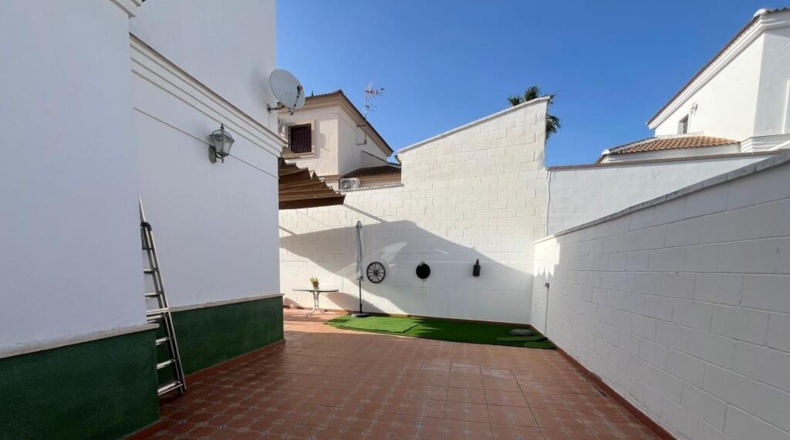 Sevilla - Pilas - 117m2