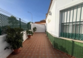 Chalet independiente con terreno en venta en Pilas ref: TR412001 foto