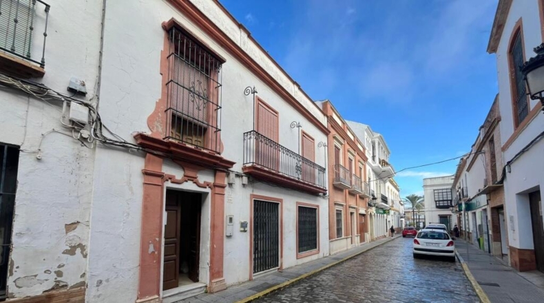 Хуэльва - La Palma del Condado - 369m2