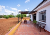 Chalet independiente con terreno en venta en Villanueva del Rosario ref: TR412996 foto