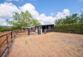 Chalet independiente con terreno en venta en Villanueva del Rosario ref: TR412996 foto