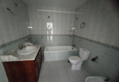 Chalet adosado con terreno en venta en la España, Sevilla, ref: TR412999 foto