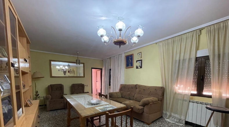 Ciudad Real - Valdepeñas - 184m2