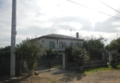 Отдельно стоящий дом с участком на продажу в городе Castilblanco de los Arroyos Фото