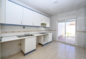 Chalet independiente con terreno en venta en Chozas de Canales ref: TR413010 foto