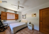 Chalet independiente con terreno en venta en Loja ref: TR413031 foto