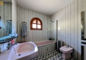 Chalet independiente con terreno en venta en Loja ref: TR413031 foto