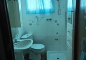 Дом с участком на продажу в городе Mengíbar. Фото