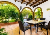 Chalet independiente con terreno en venta en Chiclana de la Frontera ref: TR394574 foto