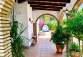 Chalet independiente con terreno en venta en Chiclana de la Frontera ref: TR394574 foto