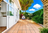 Chalet independiente con terreno en venta en Chiclana de la Frontera ref: TR394574 foto