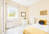 Chalet independiente con terreno en venta en Chiclana de la Frontera ref: TR394574 foto
