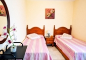 Chalet independiente con terreno en venta en Chiclana de la Frontera ref: TR394574 foto