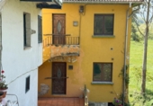 Casa de pueblo en venta en la España, Pola de Lena, ref: TR280946 foto