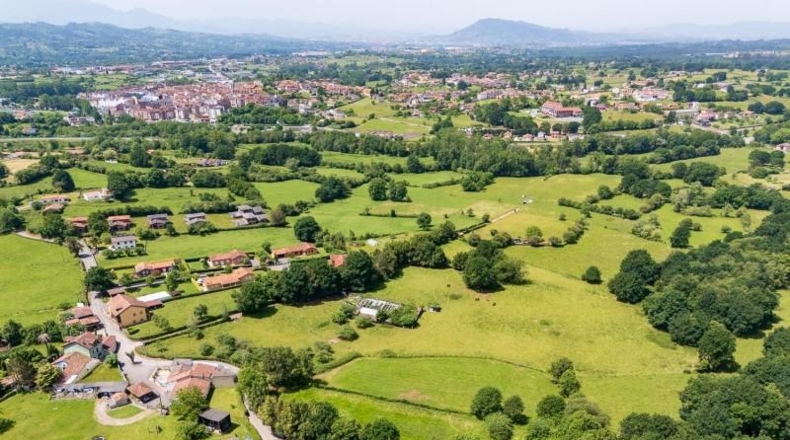 Asturias - Pola de Siero - 1500m2