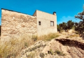 Chalet independiente con terreno en venta en la España, Calaceite, ref: TR413113 foto