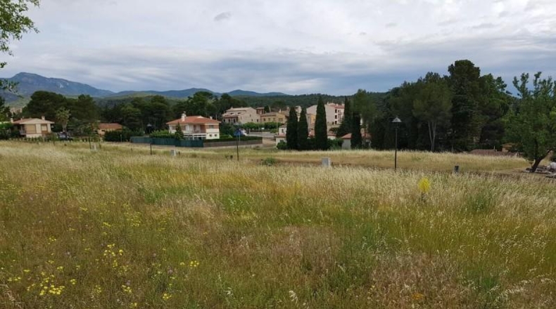 Жирона - Darnius - 1000m2