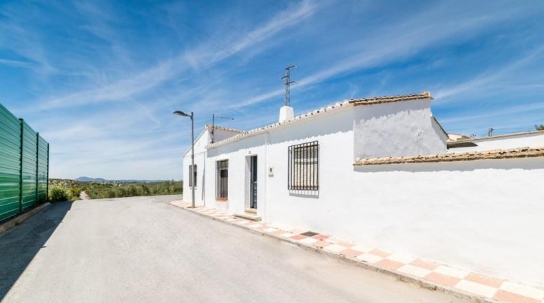 Granada - Pinos Puente - 601m2