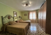 Chalet independiente con terreno en venta en la España, Novallas, ref: TR413174 foto