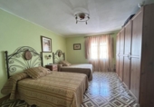 Chalet independiente con terreno en venta en la España, Novallas, ref: TR413174 foto