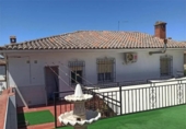 Дом с участком на продажу в городе San Sebastián de los Ballesteros Фото