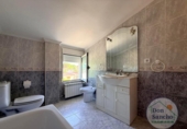 Chalet independiente con terreno en venta en la España, Traspinedo, ref: TR412928 foto