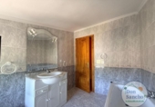 Chalet independiente con terreno en venta en la España, Traspinedo, ref: TR412928 foto