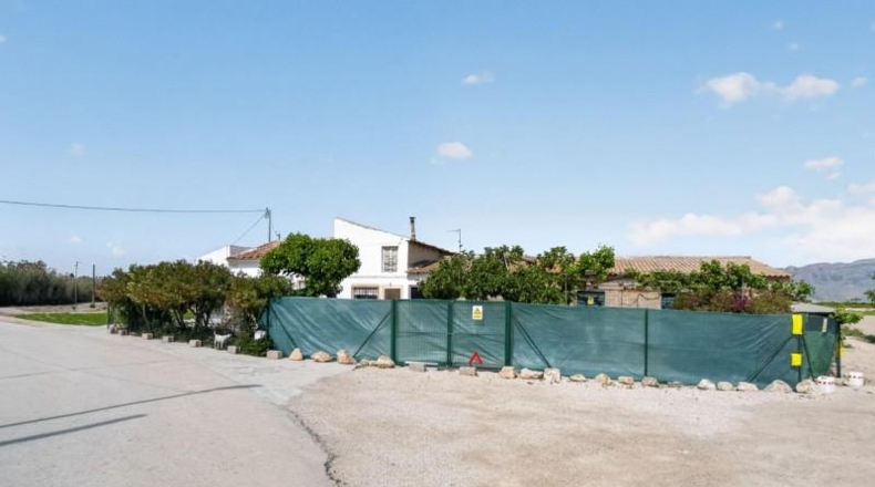Alicante - Orihuela - 12689m2