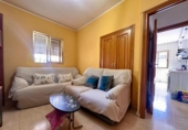 Chalet independiente con terreno en venta en la España, Ponferrada, ref: TR413192 foto