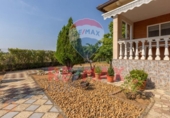 Chalet independiente con terreno en venta en la España, Trigueros del Valle, ref: TR326313 foto