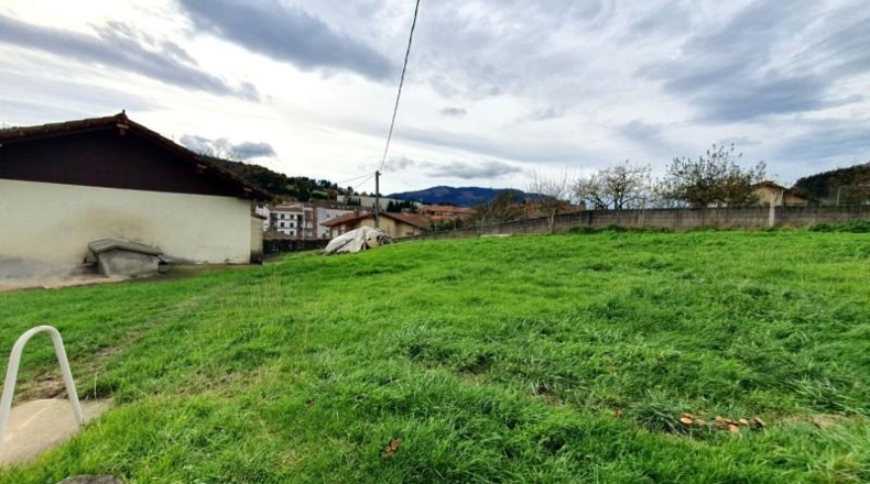 Álava - Llodio - 1080m2